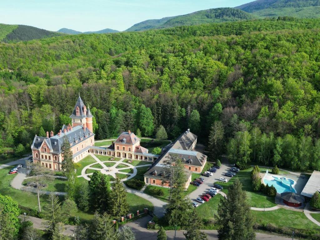 Kastelyhotel Sasvar 4*